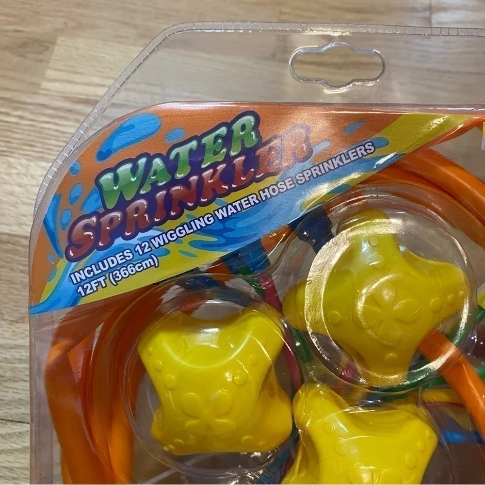 Water Sprinkler NEW Outdoor Toy Wiggling Hose 12 ft